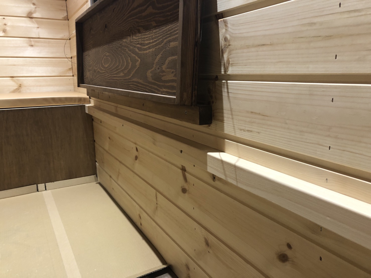 室内折り畳みテーブル